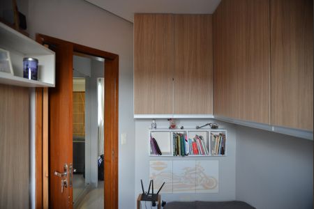 Apartamento à venda com 100m², 2 quartos e 2 vagasQuarto 1