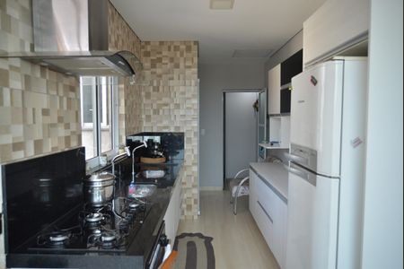 Apartamento à venda com 100m², 2 quartos e 2 vagasCozinha