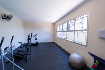 Apartamento à venda com 79m², 2 quartos e 1 vaga Apartamento à venda com 79m², 2 quartos e 1 vagaÁrea comum - Academia