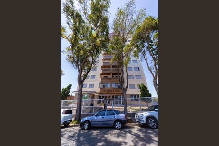 Apartamento à venda com 79m², 2 quartos e 1 vaga Apartamento à venda com 79m², 2 quartos e 1 vagaFachada