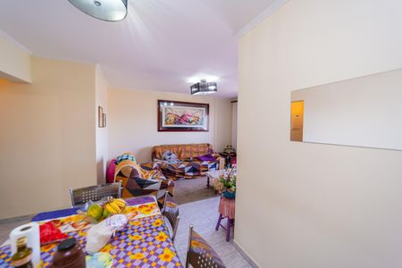 Apartamento à venda com 79m², 2 quartos e 1 vaga Apartamento à venda com 79m², 2 quartos e 1 vagaSala