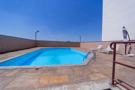 Apartamento à venda com 79m², 2 quartos e 1 vaga Apartamento à venda com 79m², 2 quartos e 1 vagaÁrea comum - Piscina