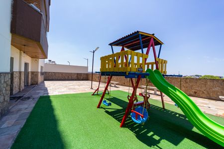 Apartamento à venda com 79m², 2 quartos e 1 vaga Apartamento à venda com 79m², 2 quartos e 1 vagaÁrea comum - Playground