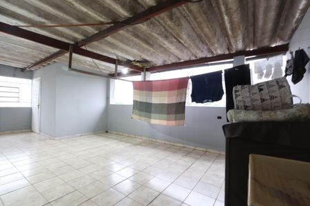 Casa à venda com 220m², 4 quartos e 3 vagasÁrea de Serviço