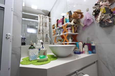 Casa à venda com 220m², 4 quartos e 3 vagasBanheiro da Suíte