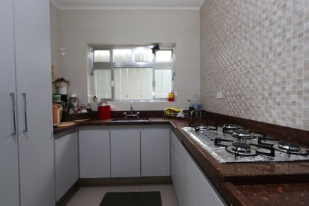 Casa à venda com 220m², 4 quartos e 3 vagasCozinha