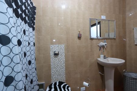 Casa à venda com 220m², 4 quartos e 3 vagasBanheiro Social
