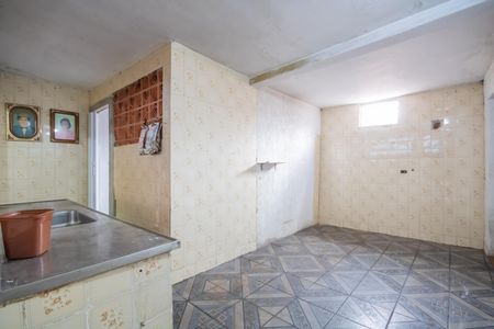 Casa à venda com 112m², 4 quartos e 2 vagas Casa à venda com 112m², 4 quartos e 2 vagasCozinha