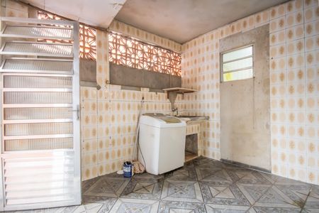 Casa à venda com 112m², 4 quartos e 2 vagas Casa à venda com 112m², 4 quartos e 2 vagasÁrea de Serviço