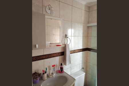 Banheiro de apartamento à venda com 3 quartos, 72m² em Utinga, Santo André