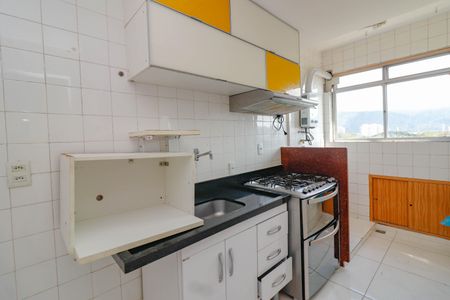 Apartamento à venda com 65m², 1 quarto e 2 vagasCozinha