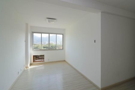 Apartamento à venda com 65m², 1 quarto e 2 vagasSala