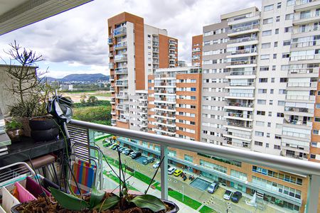 Apartamento à venda com 76m², 2 quartos e 1 vaga Apartamento à venda com 76m², 2 quartos e 1 vagaSacada