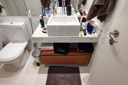 Apartamento à venda com 76m², 2 quartos e 1 vaga Apartamento à venda com 76m², 2 quartos e 1 vagaQuarto 1 banheiro Suíte