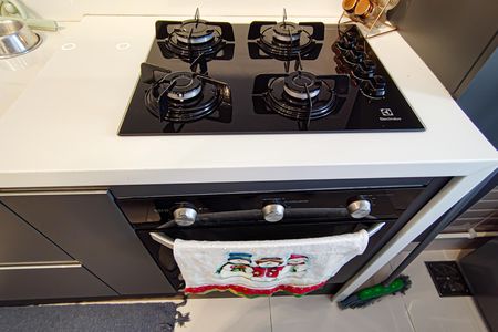 Apartamento à venda com 76m², 2 quartos e 1 vaga Apartamento à venda com 76m², 2 quartos e 1 vagaCozinha e Área de Serviço