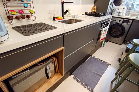 Apartamento à venda com 76m², 2 quartos e 1 vaga Apartamento à venda com 76m², 2 quartos e 1 vagaCozinha e Área de Serviço