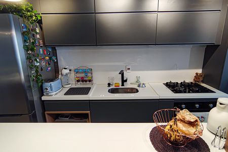 Apartamento à venda com 76m², 2 quartos e 1 vaga Apartamento à venda com 76m², 2 quartos e 1 vagaCozinha e Área de Serviço