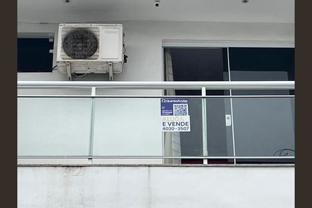 Casa de condomínio à venda com 90m², 3 quartos e 1 vagaPlaca