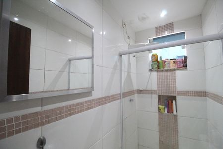 Casa de condomínio à venda com 90m², 3 quartos e 1 vagaBanheiro da suíte