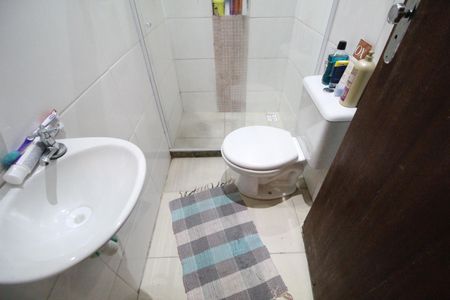 Casa de condomínio à venda com 90m², 3 quartos e 1 vagaBanheiro da suíte