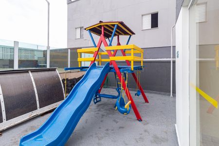 Apartamento à venda com 125m², 2 quartos e 2 vagasÁrea comum - Playground