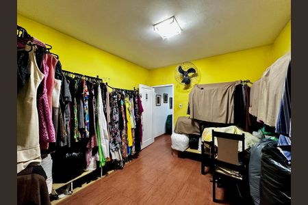 Casa à venda com 81m², 2 quartos e 1 vaga Casa à venda com 81m², 2 quartos e 1 vagaSala