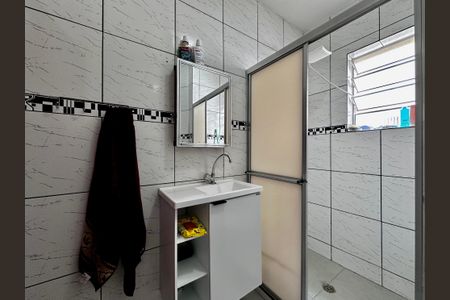 Casa à venda com 81m², 2 quartos e 1 vaga Casa à venda com 81m², 2 quartos e 1 vagaBanheiro Social