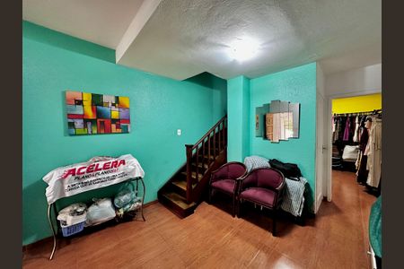 Sala de casa à venda com 2 quartos, 81m² em Vila Cordeiro, São Paulo