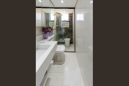 Apartamento à venda com 190m², 3 quartos e 3 vagasBanheiro social