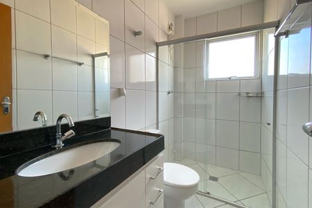 Apartamento à venda com 188m², 4 quartos e 4 vagasBanheiro 2