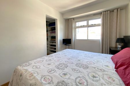 Apartamento à venda com 188m², 4 quartos e 4 vagasSuíte 