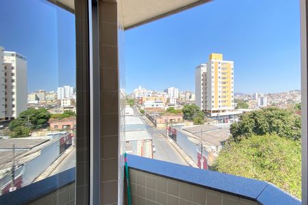 Apartamento à venda com 188m², 4 quartos e 4 vagasVaranda do Quarto 3