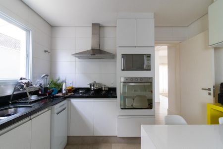 Casa de condomínio à venda com 194m², 3 quartos e 2 vagas Casa de condomínio à venda com 194m², 3 quartos e 2 vagasCozinha