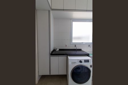 Casa de condomínio à venda com 194m², 3 quartos e 2 vagas Casa de condomínio à venda com 194m², 3 quartos e 2 vagasÁrea de Serviço