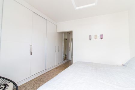 Casa de condomínio à venda com 194m², 3 quartos e 2 vagas Casa de condomínio à venda com 194m², 3 quartos e 2 vagasSuíte 2