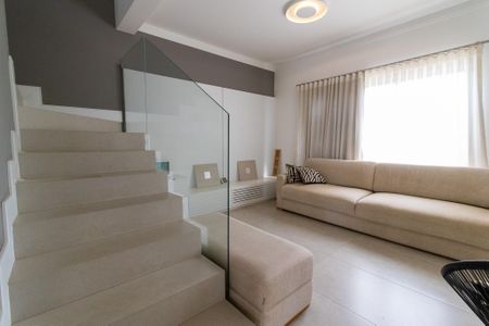 Casa de condomínio à venda com 194m², 3 quartos e 2 vagas Casa de condomínio à venda com 194m², 3 quartos e 2 vagasSala