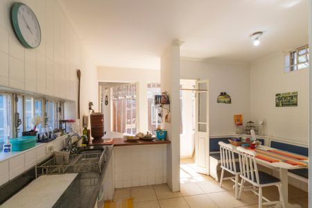 Casa à venda com 397m², 7 quartos e 10 vagasCasa 1 - Cozinha