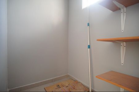 Casa de condomínio à venda com 100m², 3 quartos e 3 vagasDespensa