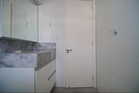 Casa de condomínio à venda com 100m², 3 quartos e 3 vagasBanheiro Social