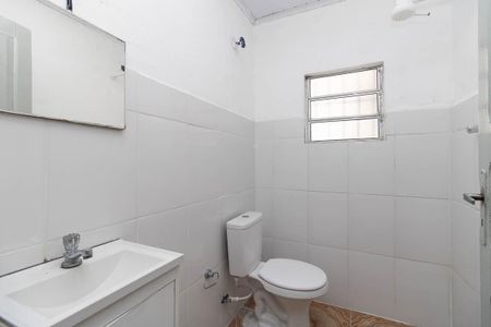Casa à venda com 116m², 3 quartos e 1 vagaBanheiro 1