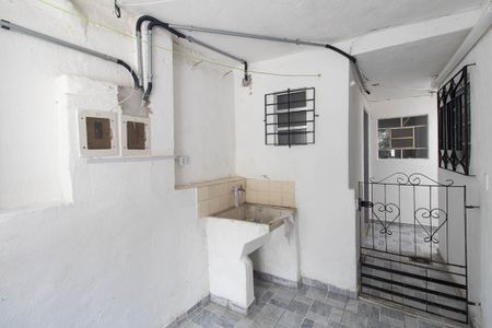 Casa à venda com 116m², 3 quartos e 1 vagaÁrea de Serviço 1