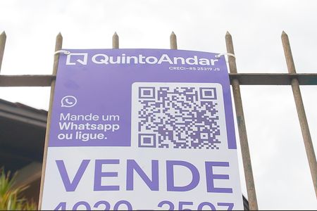 Casa à venda com 312m², 4 quartos e 2 vagasFachada