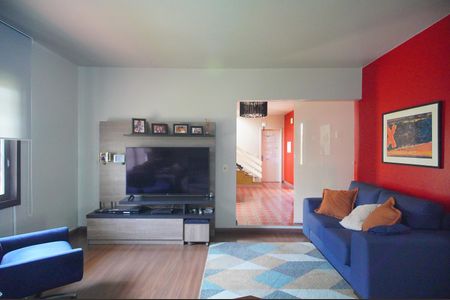 Sala de casa à venda com 4 quartos, 312m² em São José, São Leopoldo