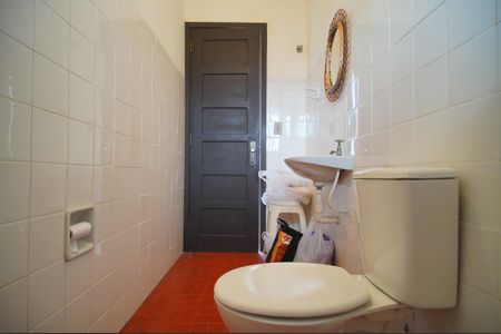 Casa à venda com 312m², 4 quartos e 2 vagasBanheiro de Serviço