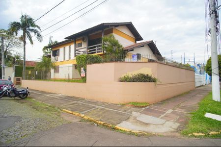 Casa à venda com 312m², 4 quartos e 2 vagasFachada