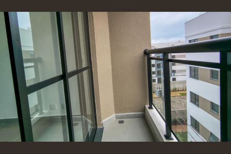 Apartamento para alugar com 55m², 2 quartos e 1 vaga Apartamento para alugar com 55m², 2 quartos e 1 vagaVaranda