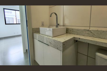 Apartamento para alugar com 55m², 2 quartos e 1 vaga Apartamento para alugar com 55m², 2 quartos e 1 vagaBanheiro