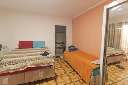 Casa para alugar com 1000m², 3 quartos e 4 vagasSuite