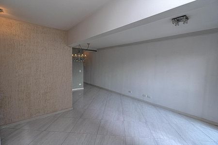 Sala de apartamento à venda com 2 quartos, 66m² em Vila Gumercindo, São Paulo