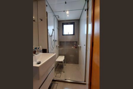 Apartamento à venda com 92m², 3 quartos e 2 vagas Apartamento à venda com 92m², 3 quartos e 2 vagasBanheiro da Suíte